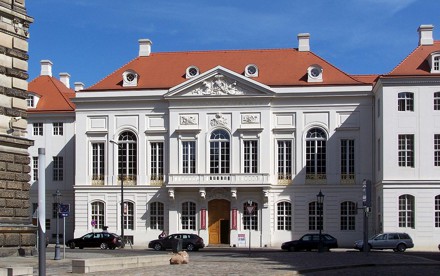 Wiederaufgebautes Kurländer Palais. Wikimedia Commons